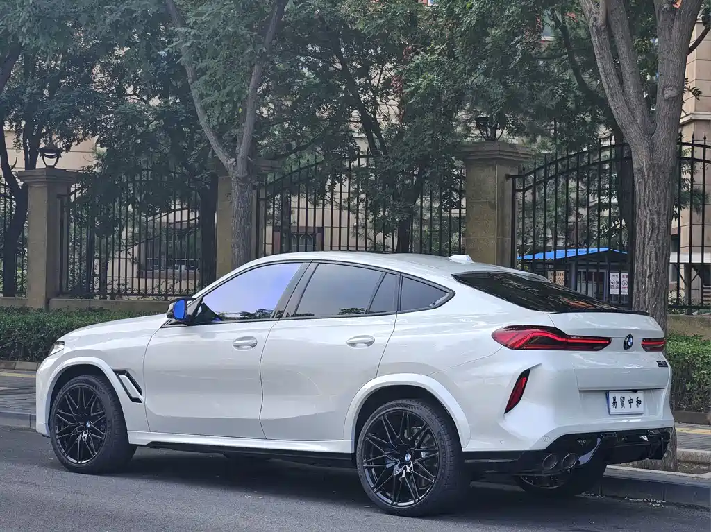 BMW X6 M 2025 — фото 3