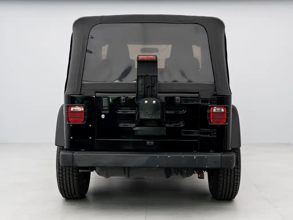 Jeep Wrangler 2003 — фото 17