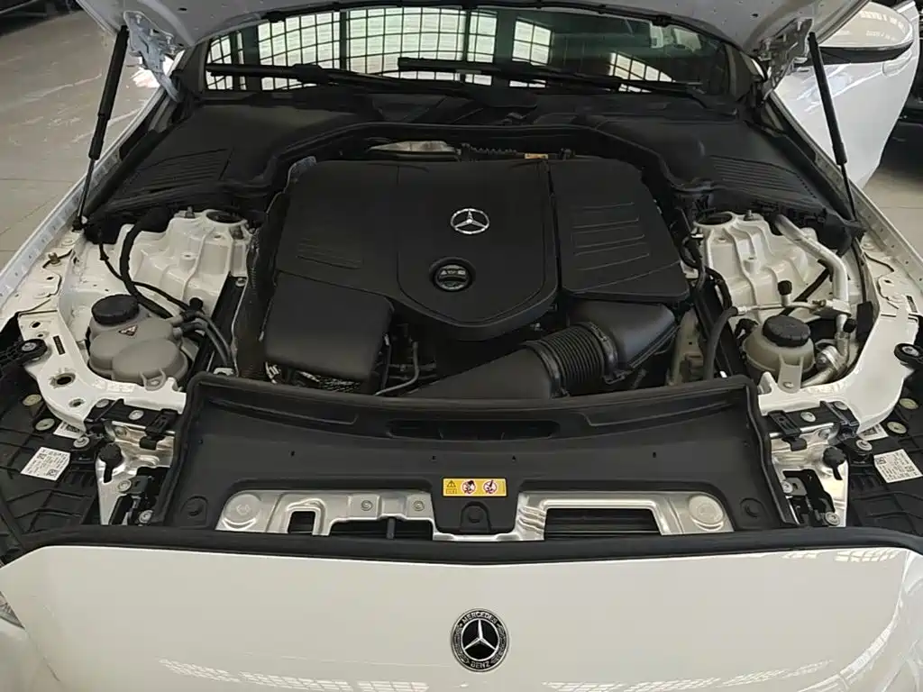 Mercedes-Benz C-Class 2025 — фото 20