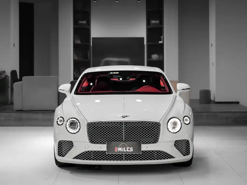 Bentley Continental 2020 — фото 2