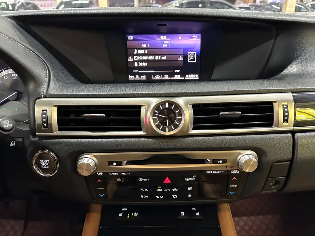Lexus GS 2017 — фото 11