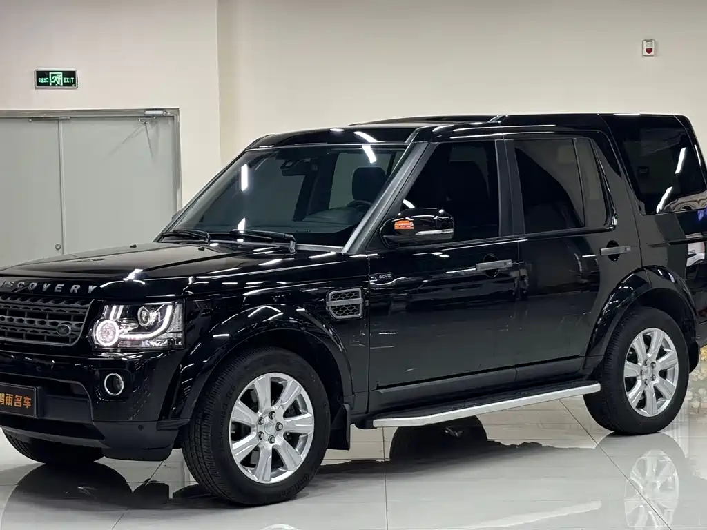 Land Rover Discovery 2016 — фото 1