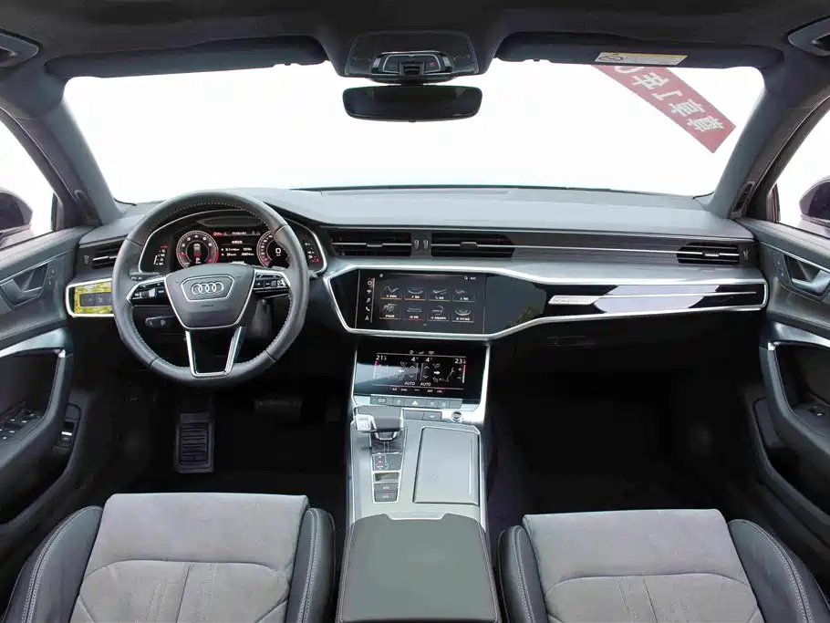 Audi A6L 2020