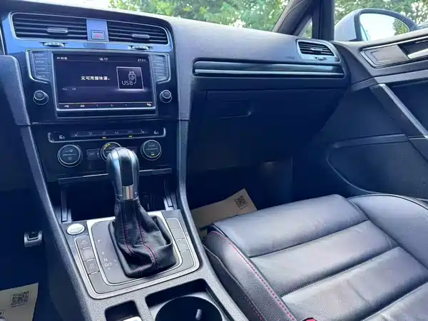 Volkswagen Golf GTI 2017