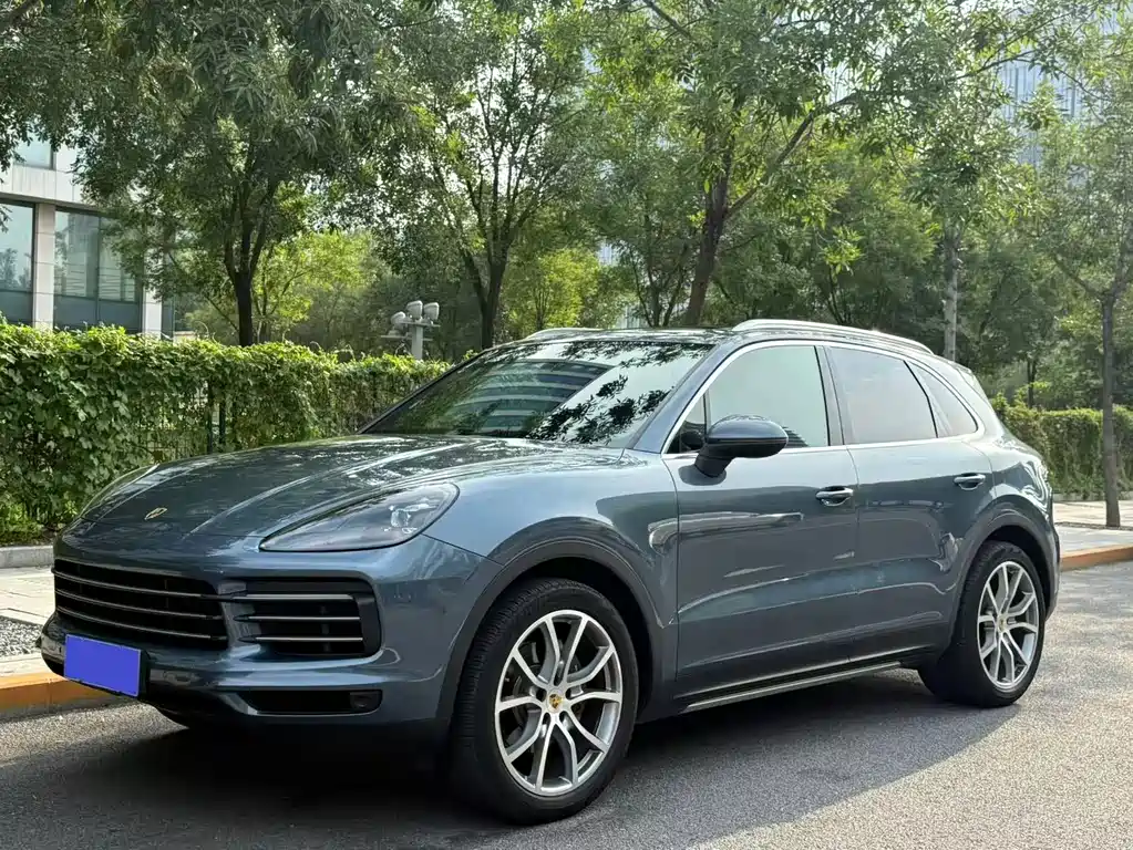 Porsche Cayenne 2018 — фото 1