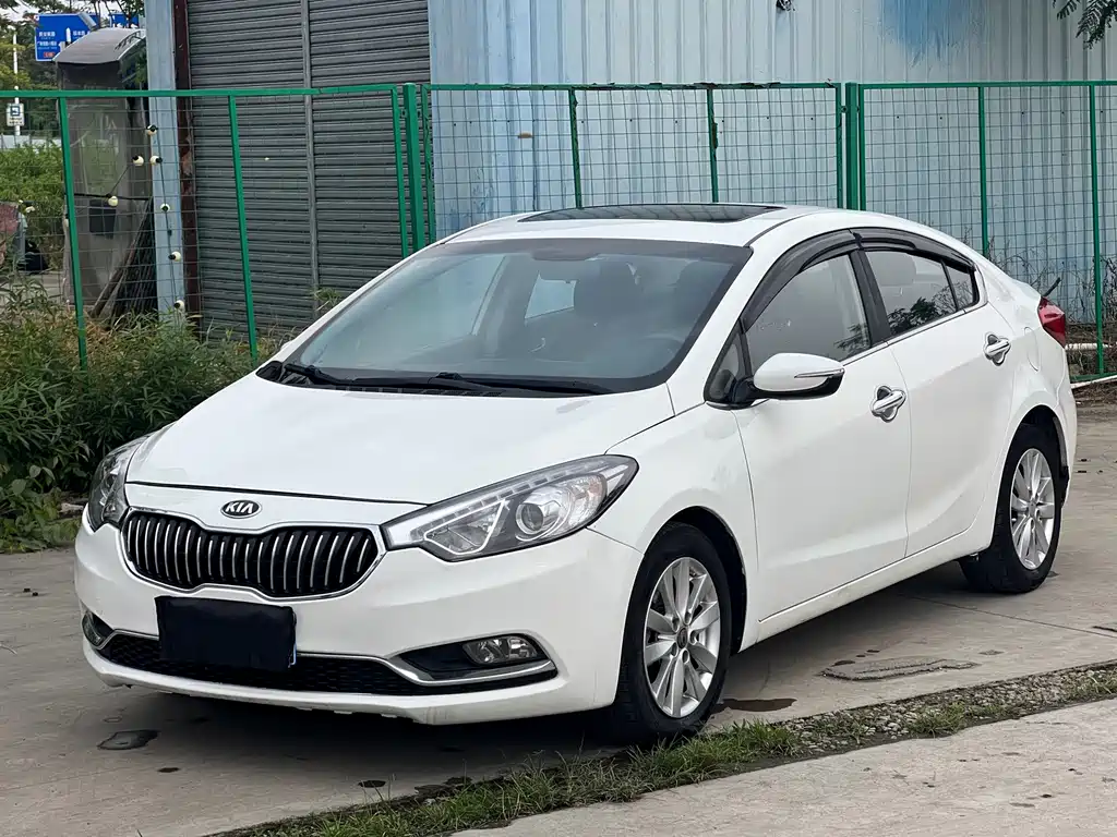 Kia K3 2016 — фото 1