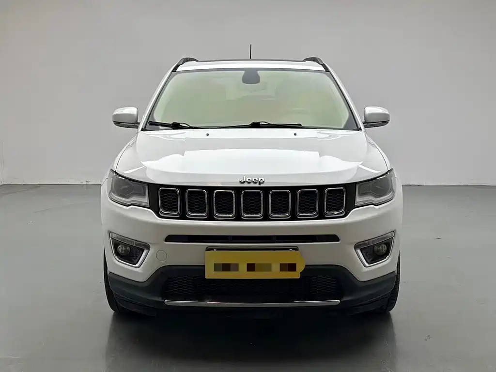 Jeep Compass 2018 — фото 2
