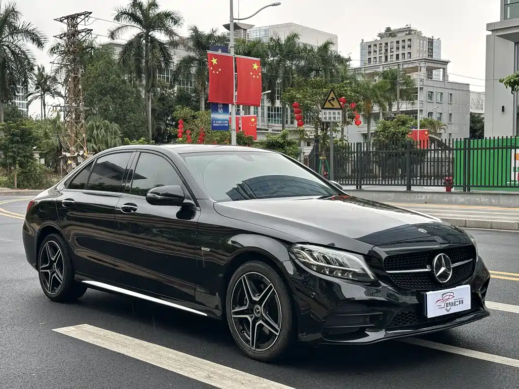 Mercedes-Benz C-Class 2021