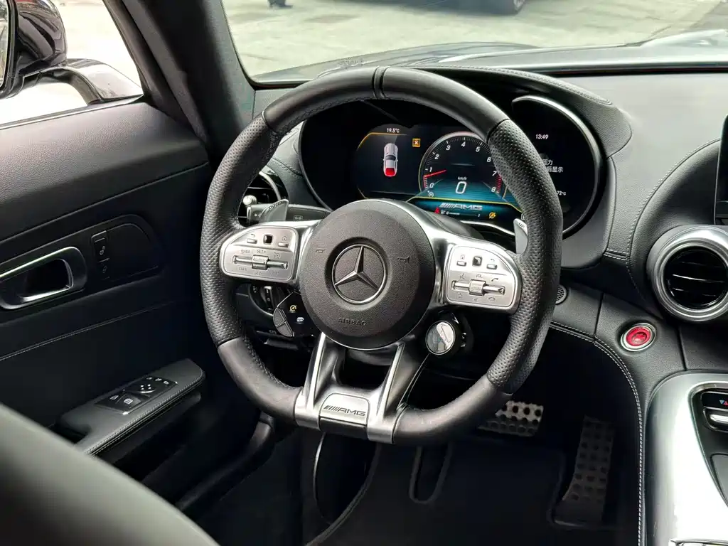 Mercedes-Benz AMG GT 2020 — фото 7