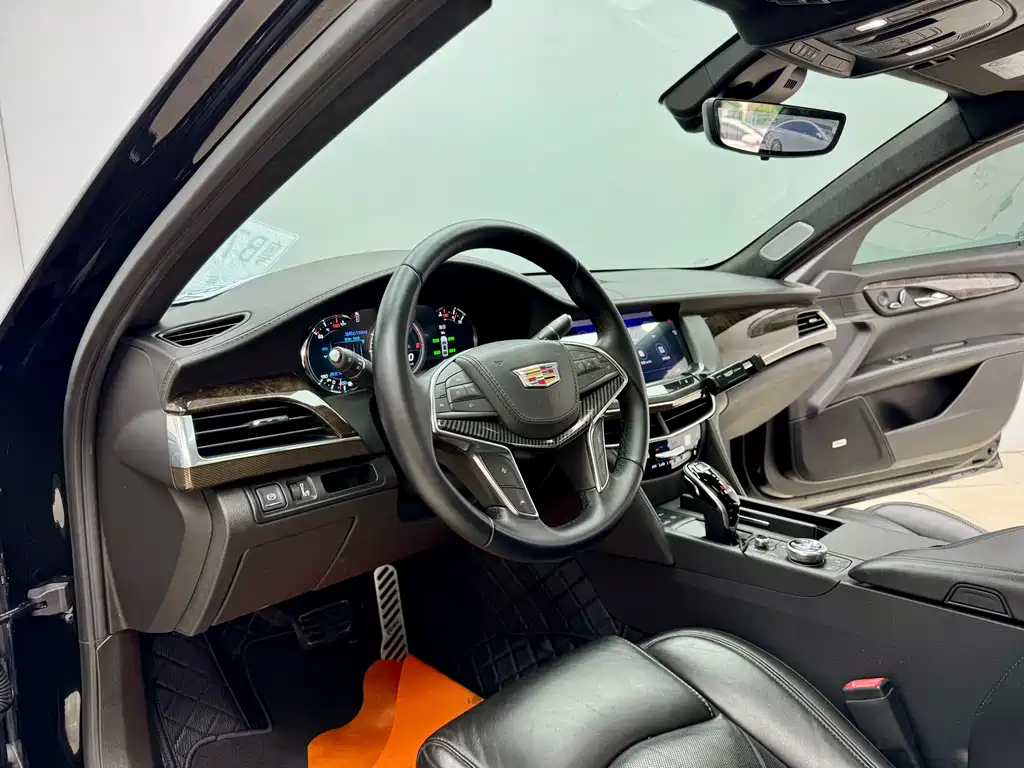 Cadillac CT6 2019 — фото 6