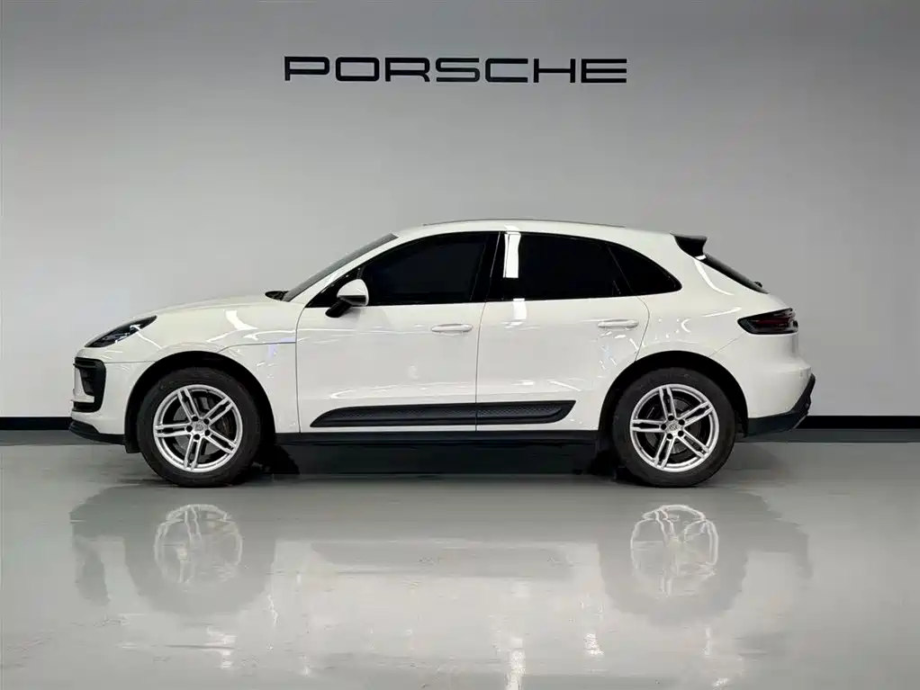 Porsche Macan 2024 — фото 7