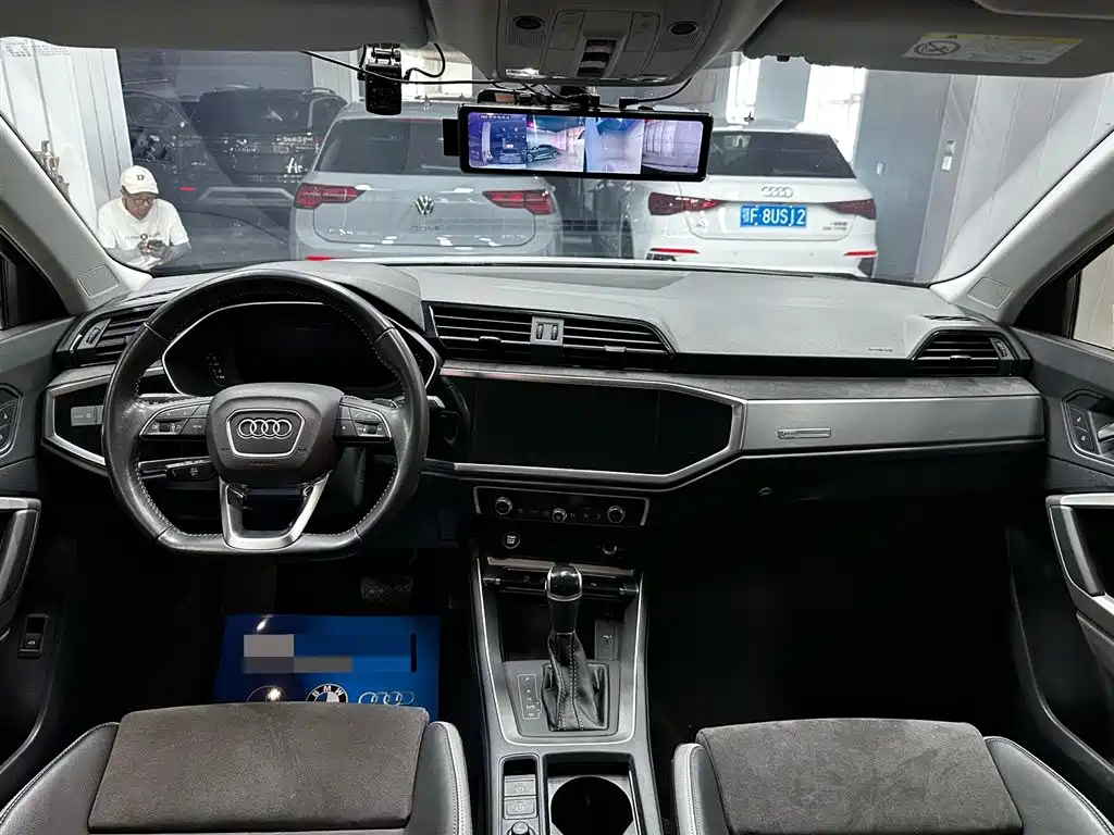 Audi Q3 2022 — фото 11