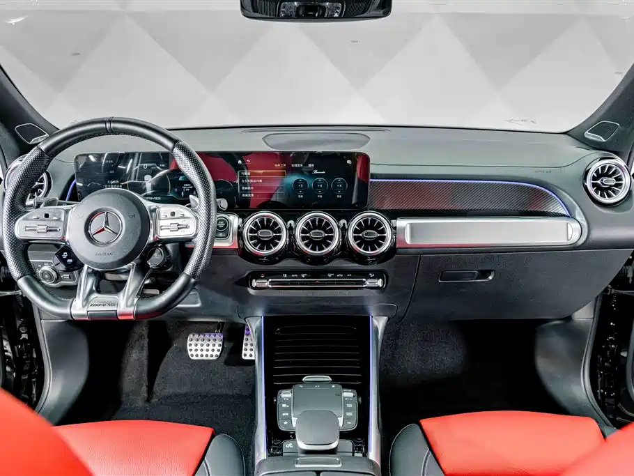 Mercedes-Benz GLB AMG 2023 — фото 10