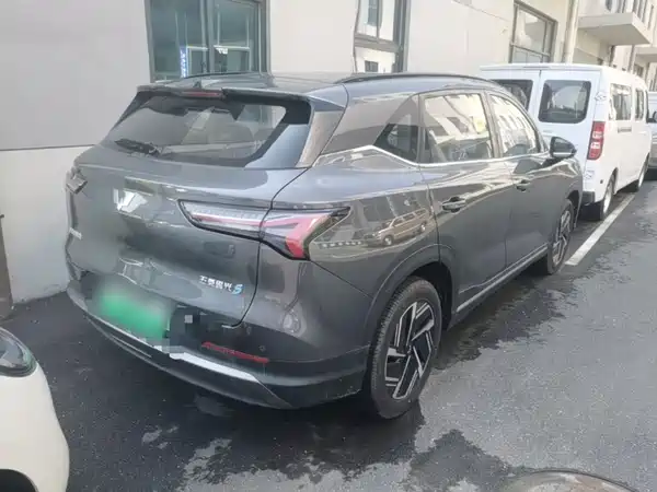 Wuling Starlight S 2025