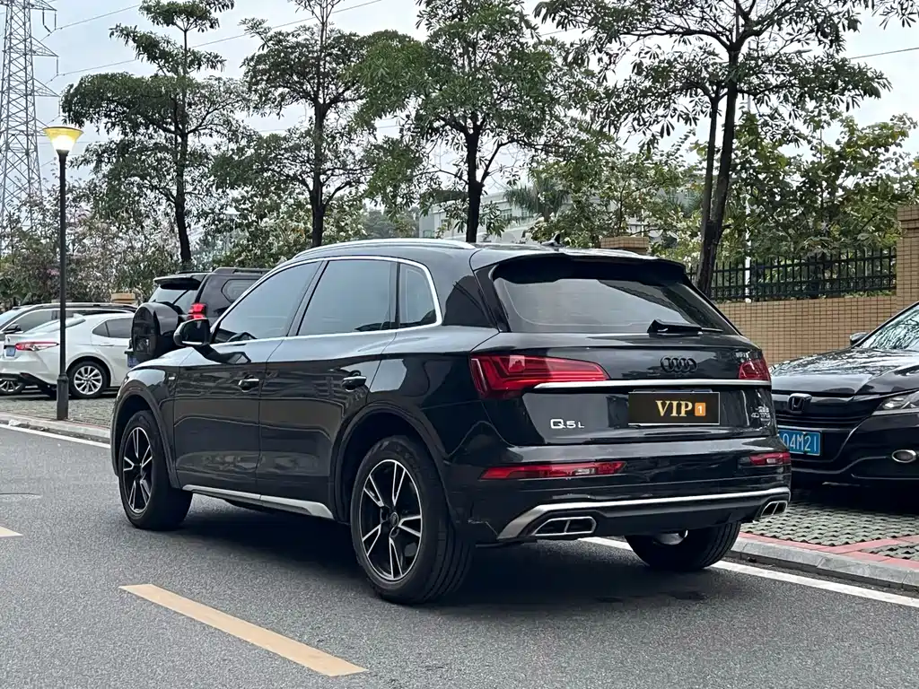 Audi Q5L 2023 — фото 5