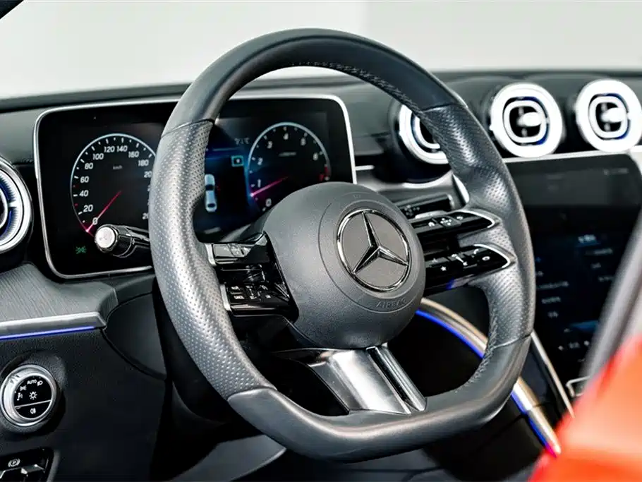 Mercedes-Benz C-Class 2022 — фото 11