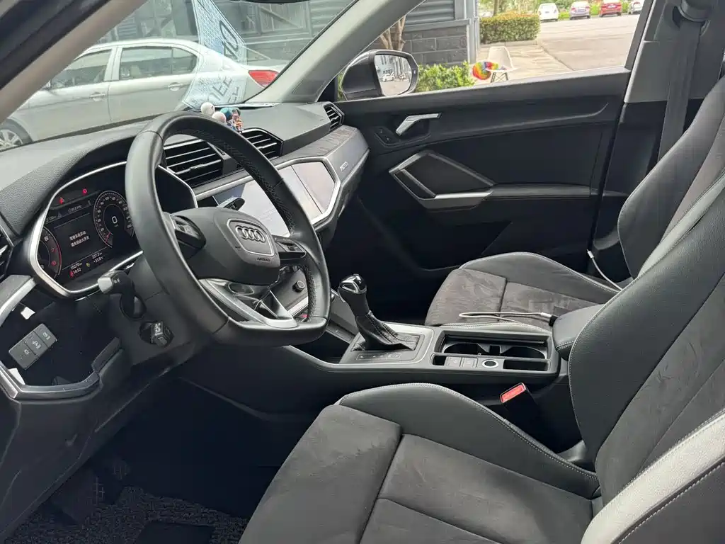 Audi Q3 2022