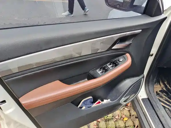 Geely Vision X6 2022