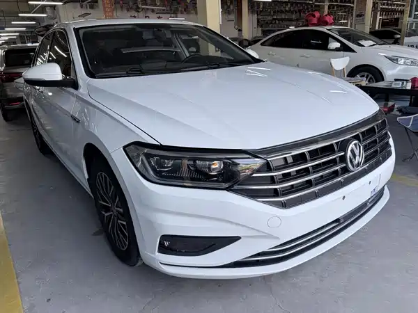 Volkswagen Sagitar 2021