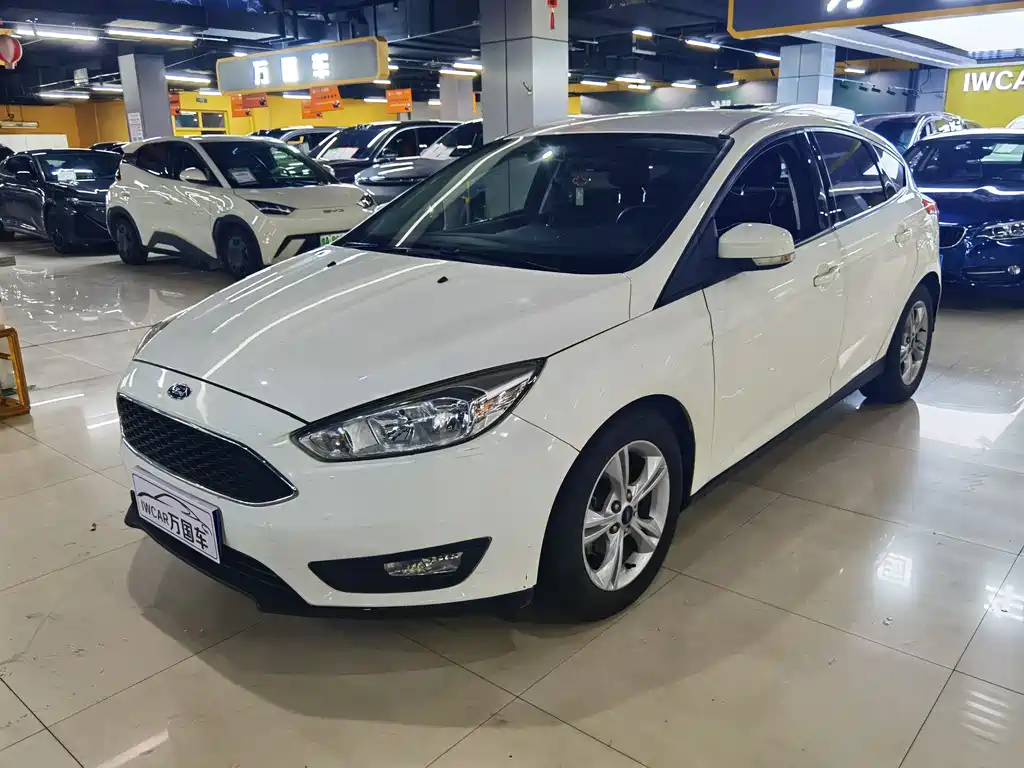 Ford Focus 2016 — фото 1