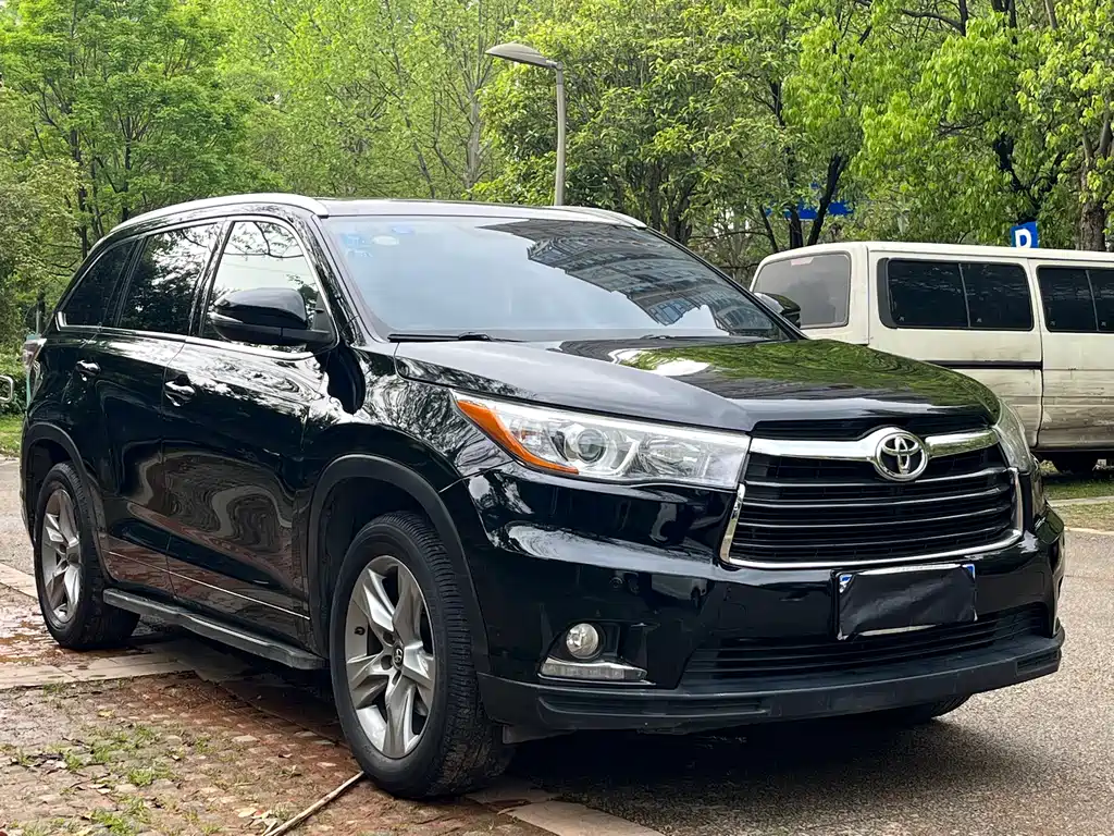 Toyota Highlander 2017 — фото 3