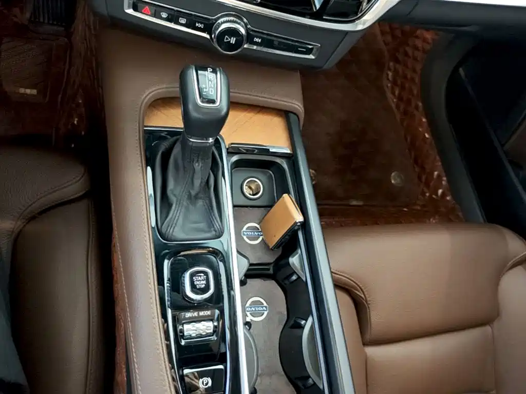 Volvo S90 2020 — фото 14