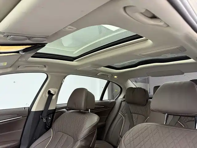 BMW 5 Series 2020 — фото 14