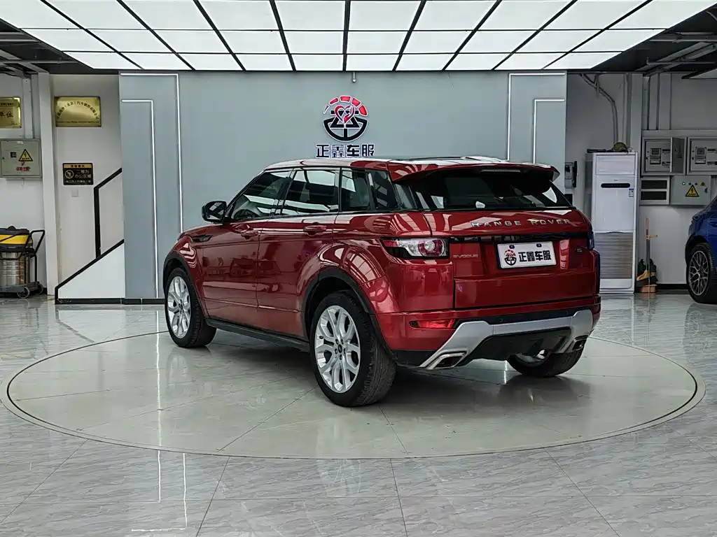 Land Rover Evoque 2014 — фото 15
