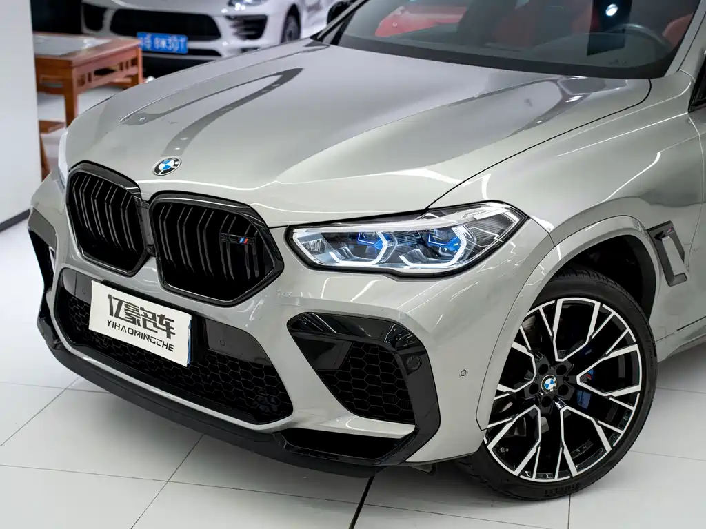 BMW X6 M 2023 — фото 7