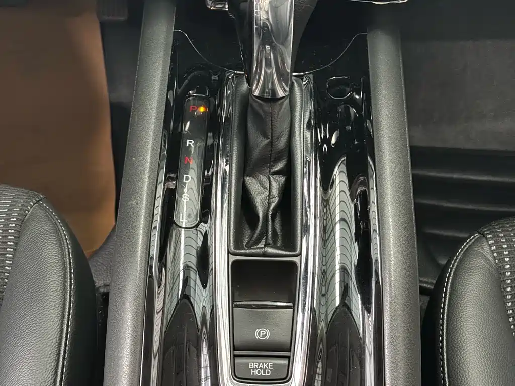 Honda Vezel 2016 — фото 15