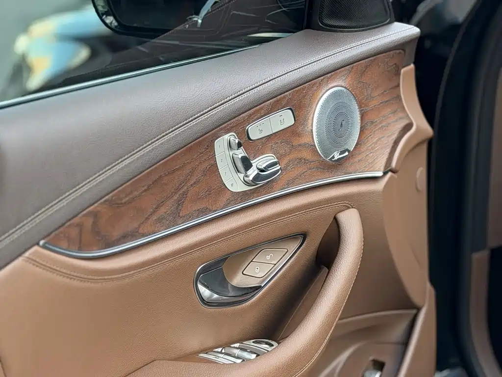 Mercedes-Benz E-Class 2019