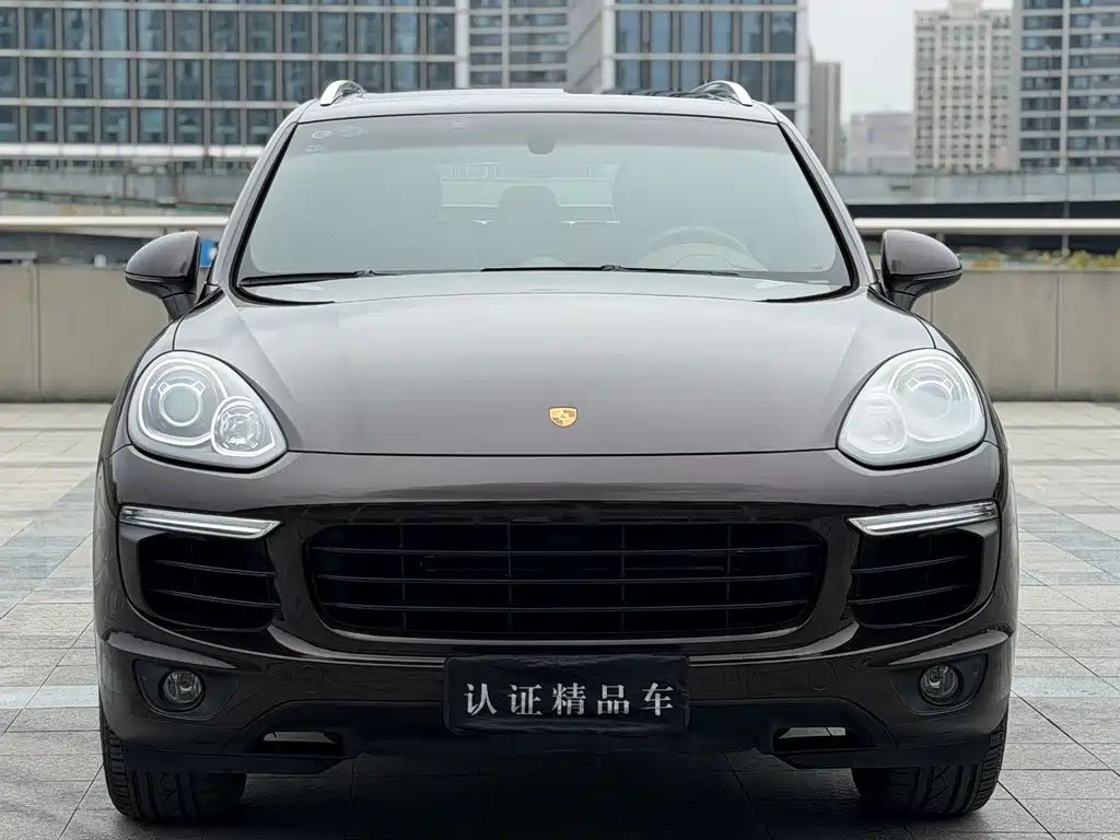 Porsche Cayenne 2017 — фото 2