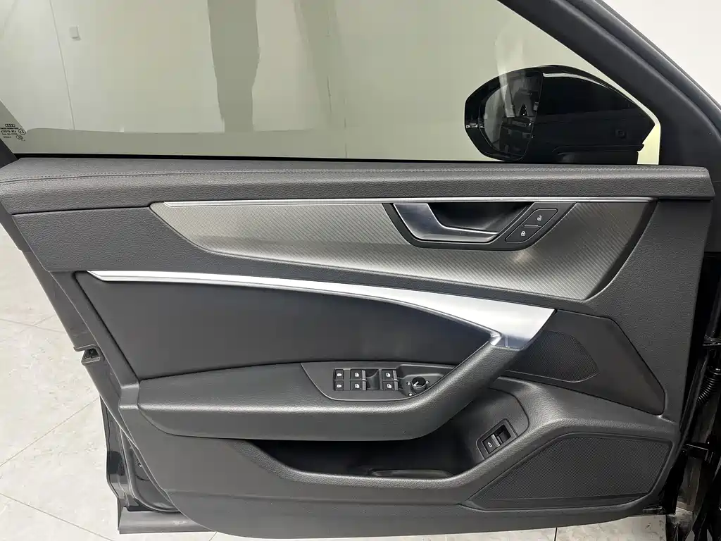 Audi A6L 2019 — фото 16