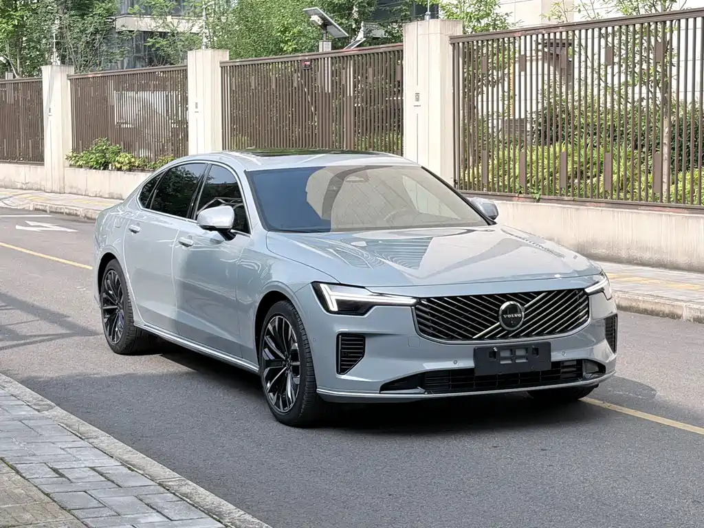 Volvo S90 2025 — фото 3