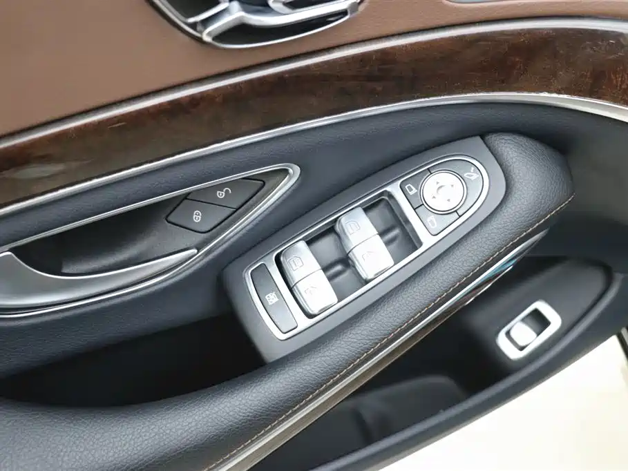Mercedes-Benz S-Class 2019 — фото 12