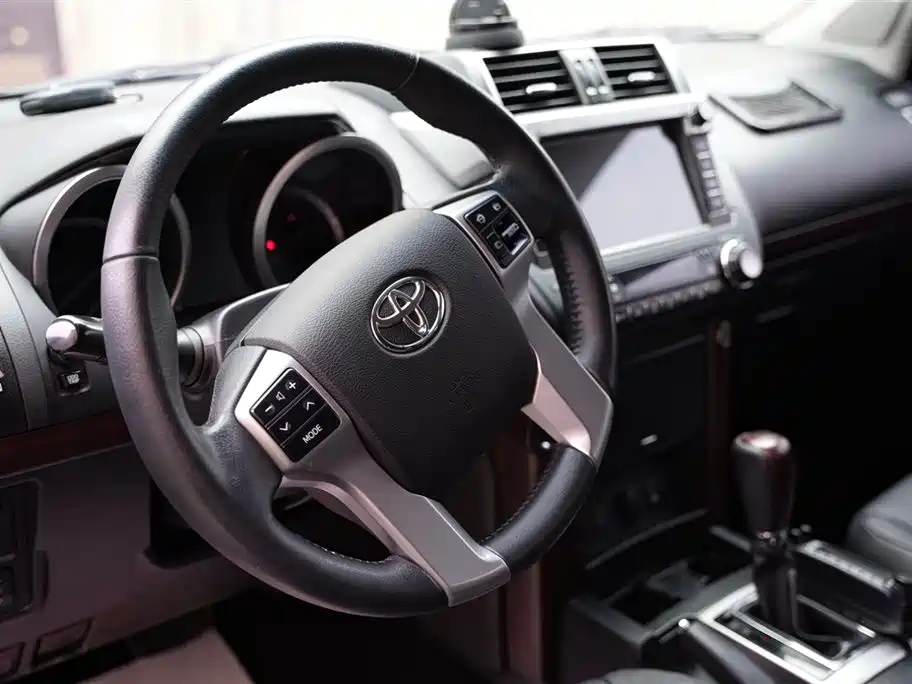 Toyota Prado 2017 — фото 12