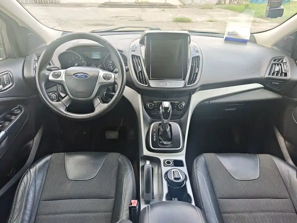 Ford Kuga 2014 — фото 11
