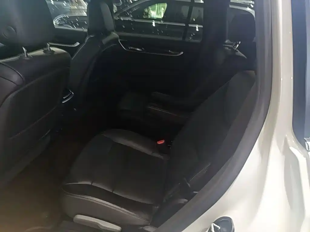 Cadillac XT6 2019 — фото 17
