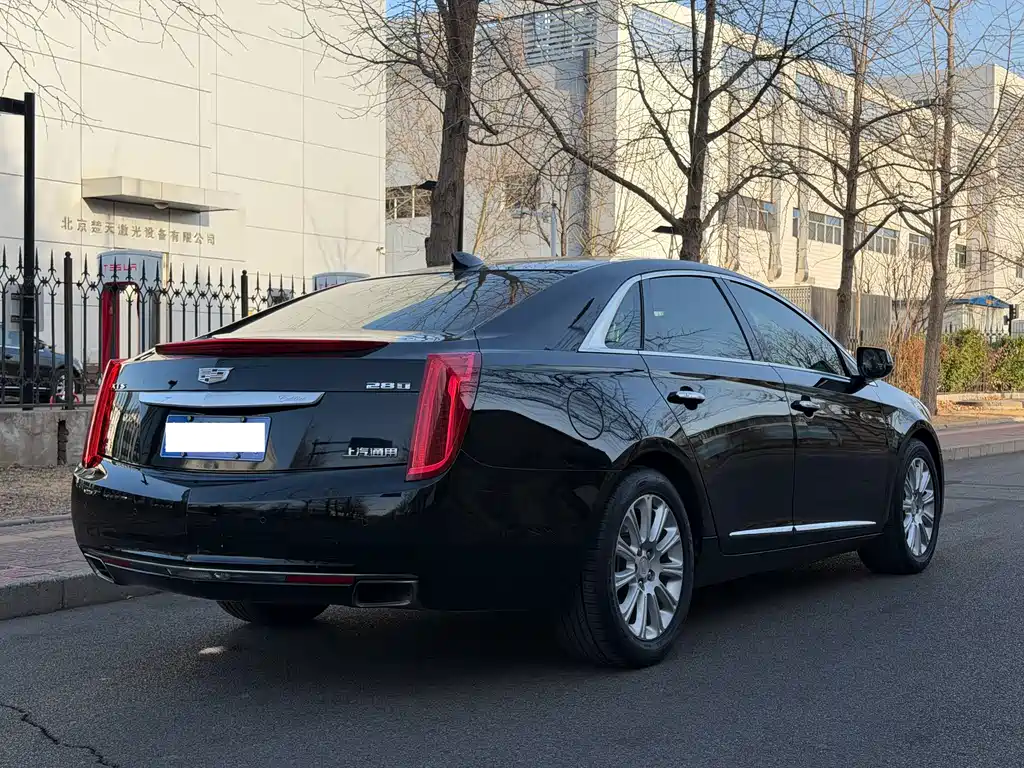Cadillac XTS 2017 — фото 22