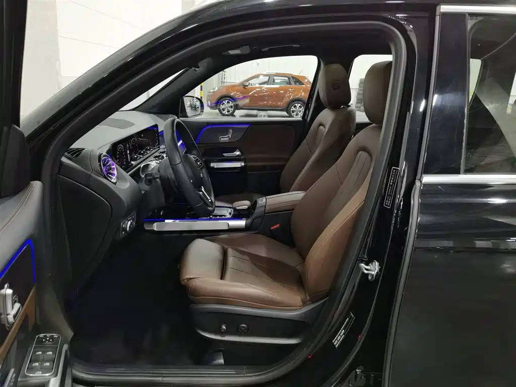 Mercedes-Benz GLB 2023 — фото 10