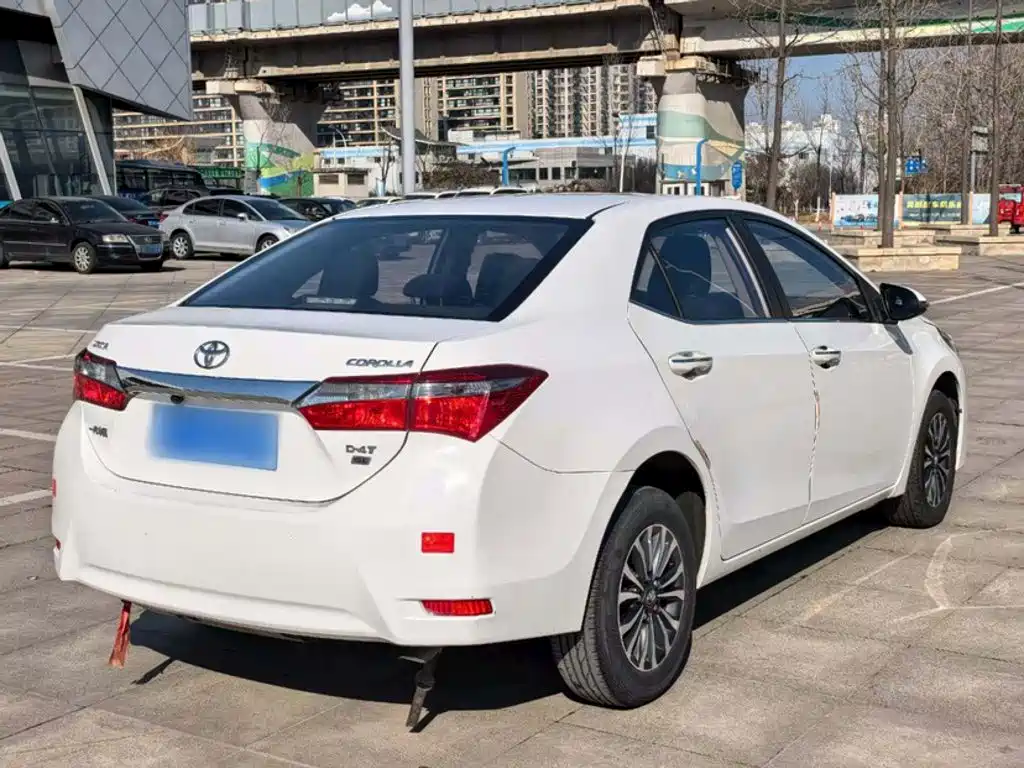 Toyota Corolla 2019 — фото 24