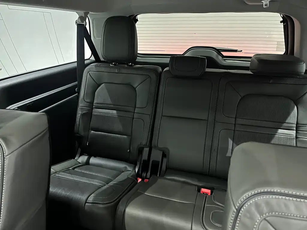 Lincoln Navigator 2026 — фото 14
