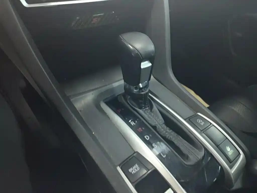 Honda Civic 2016 — фото 14