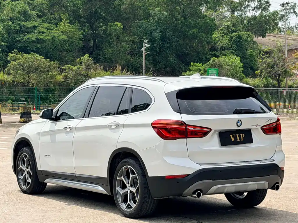 BMW X1 2017 — фото 5