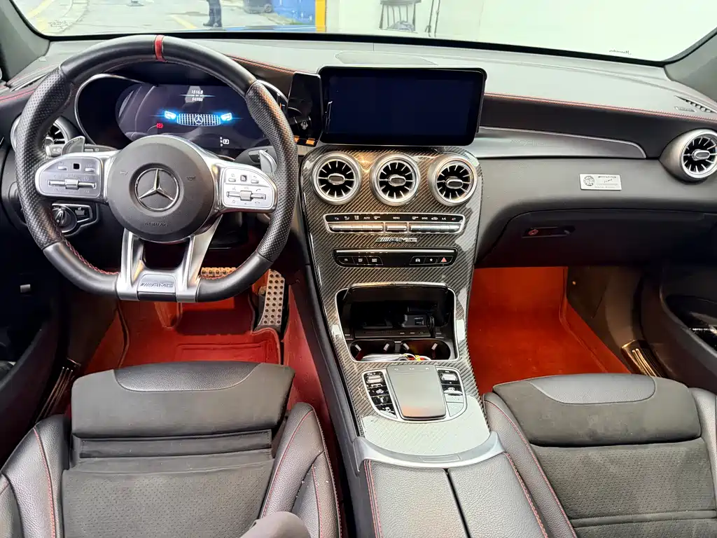 Mercedes-Benz GLC AMG 2023 — фото 27