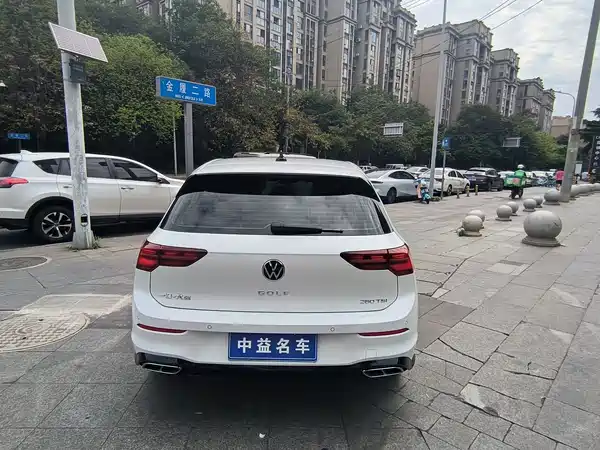 Volkswagen Golf 2023