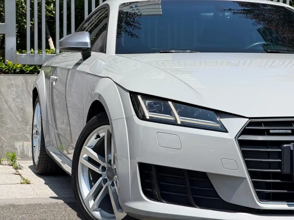 Audi TT 2015 — фото 8