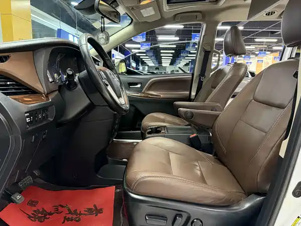 Toyota Sienna 2018