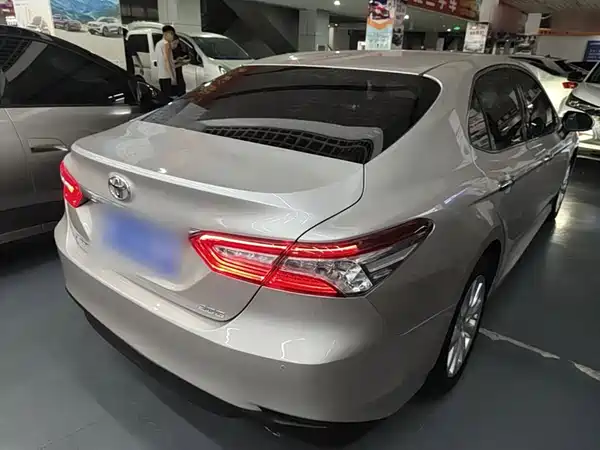 Toyota Camry 2019