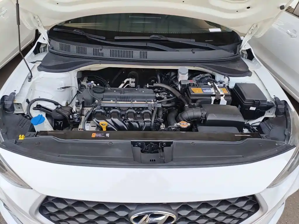 Hyundai Elantra 2017 — фото 20